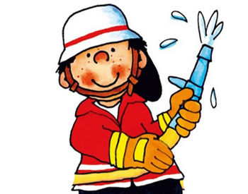 Feuerwehrmann mit Wasserschlauch